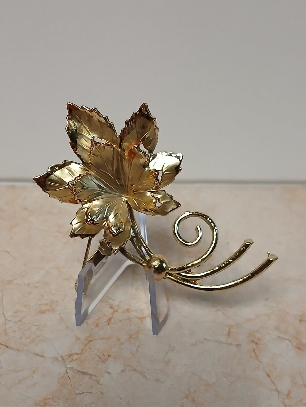 Vintage Gold Leaf Floral Brooch